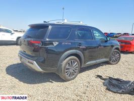 Nissan Pathfinder 2022 3