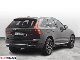 Volvo XC60 2022 2.0 235 KM