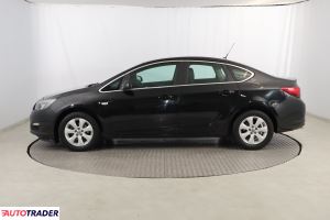 Opel Astra 2018 1.4 138 KM