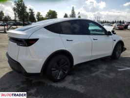 Tesla Model Y 2026