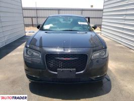 Chrysler 300C 2021 3