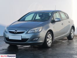Opel Astra 2010 1.6 113 KM