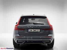 Volvo XC60 2023 2.0 197 KM