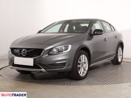 Volvo S60 2018 2.0 241 KM