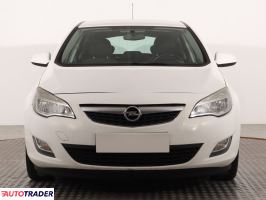 Opel Astra 2010 1.6 113 KM