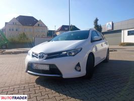 Toyota Auris 2015 1.8 99 KM