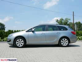 Opel Astra 2014 1.4 100 KM