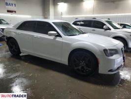Chrysler 300C 2021 3