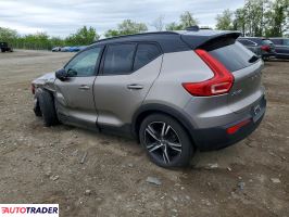 Volvo XC40 2022 2