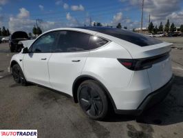 Tesla Model Y 2026