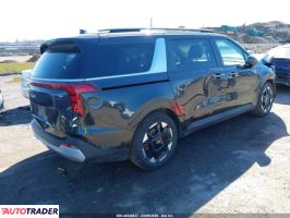 Kia Carnival 2025 3