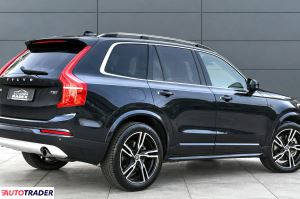 Volvo XC90 2019 2.0 250 KM