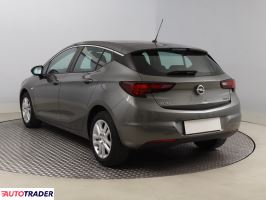 Opel Astra 2018 1.4 147 KM