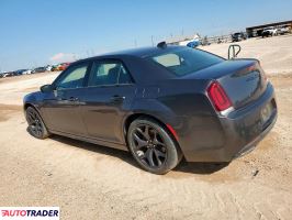 Chrysler 300C 2021 3