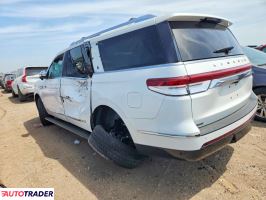 Lincoln Navigator 2022 3