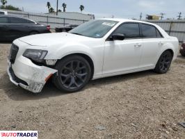 Chrysler 300C 2020 3 Chrysler 300C 2020 3
