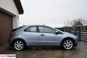 Honda Civic 2009 1.8 140 KM