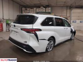 Toyota Sienna 2023 2