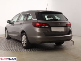 Opel Astra 2016 1.4 123 KM