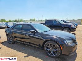Chrysler 300C 2021 3