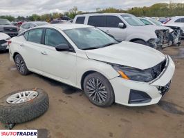 Nissan Altima 2025 2