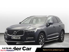 Volvo XC60 2022 2.0 303 KM