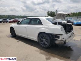 Chrysler 300C 2021 3