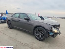 Chrysler 300C 2021 3