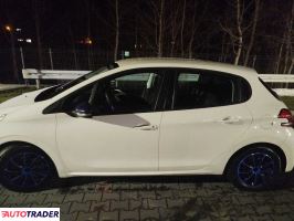 Peugeot 208 2017 1.2 70 KM Peugeot 208 2017 1.2 70 KM