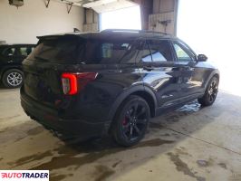 Ford Explorer 2022 3
