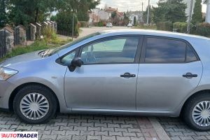 Toyota Auris 2010 1.3 101 KM