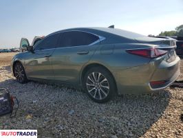 Lexus ES 2021