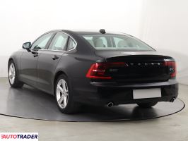 Volvo S90 2018 2.0 187 KM