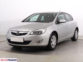 Opel Astra 2012 1.6 113 KM