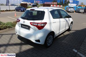 Toyota Yaris 2017 1.5 111 KM Toyota Yaris 2017 1.5 111 KM