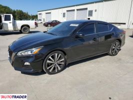 Nissan Altima - zobacz ofertę