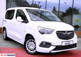 Opel Combo 2020 1.2 110 KM