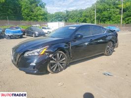 Nissan Altima - zobacz ofertę