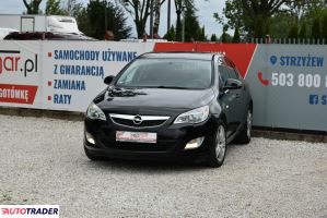 Opel Astra 2011 1.4 140 KM