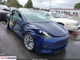 Tesla Model 3 2022