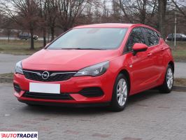 Opel Astra 2020 1.2 143 KM