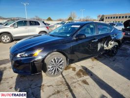 Nissan Altima - zobacz ofertę