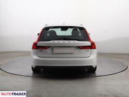 Volvo V90 2018 2.0 187 KM