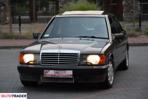 Mercedes W-201 (190) 1991 3 177 KM Mercedes W-201 (190) 1991 3 177 KM