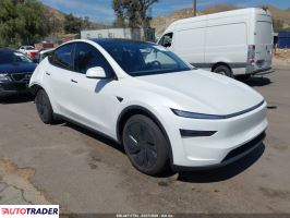 Tesla Model Y 2026