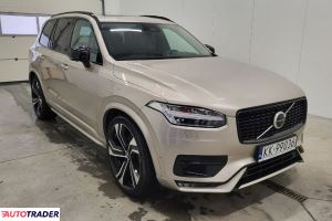 Volvo XC90 2022 2.0 235 KM