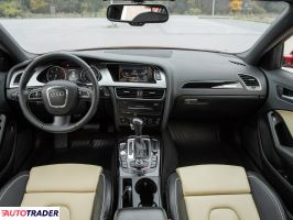 Audi A4 2011 3.0 240 KM