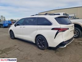Toyota Sienna 2024 2