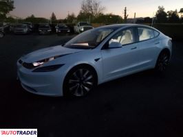 Tesla Model 3 2025