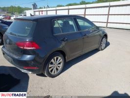Volkswagen Golf 2021 1